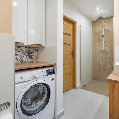 Z Parkingiem 22 C Perłowa Przystań -