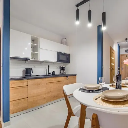 Z Parkingiem 22 C Perłowa Przystań -