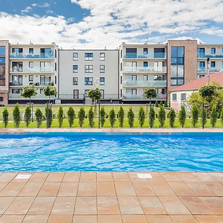 Z Parkingiem 22 C Perlowa Przystan -